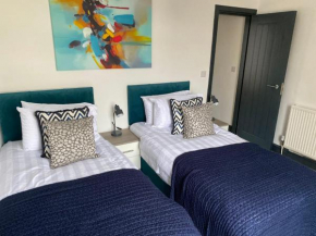 3-Bed House Close to Goodison Park, Liverpool
